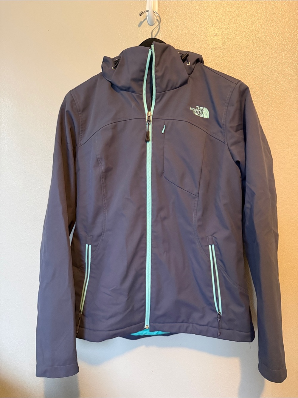 The North Face Women’s Apex Elevation Jacket Winter Coat Size Medium Teal Purple